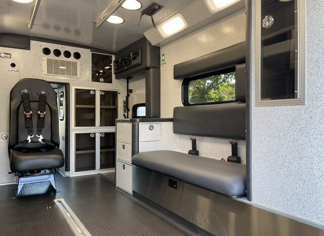 2026 E450 Type III Super Duty Braun Certified SIV Remount Ambulance full