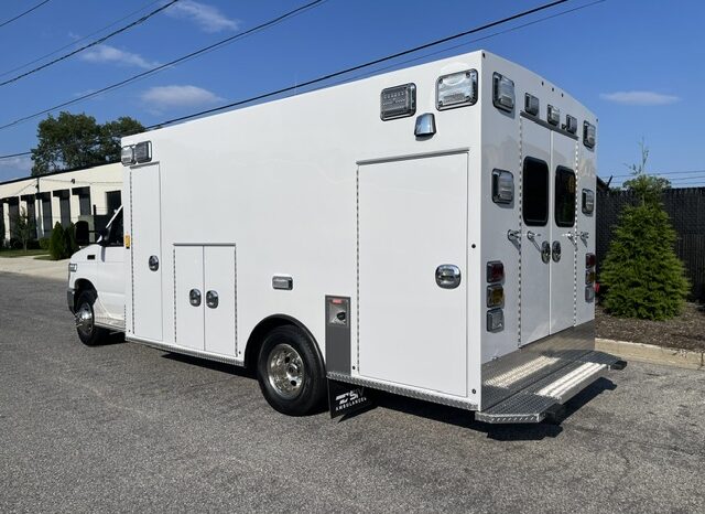 2026 E450 Type III Super Duty Braun Certified SIV Remount Ambulance full