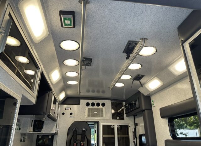 2026 E450 Type III Super Duty Braun Certified SIV Remount Ambulance full